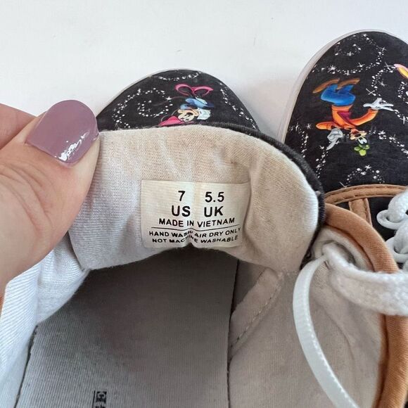 Rare Bradford Exchange Disney sneakers, sz 7 - Picture 7 of 9